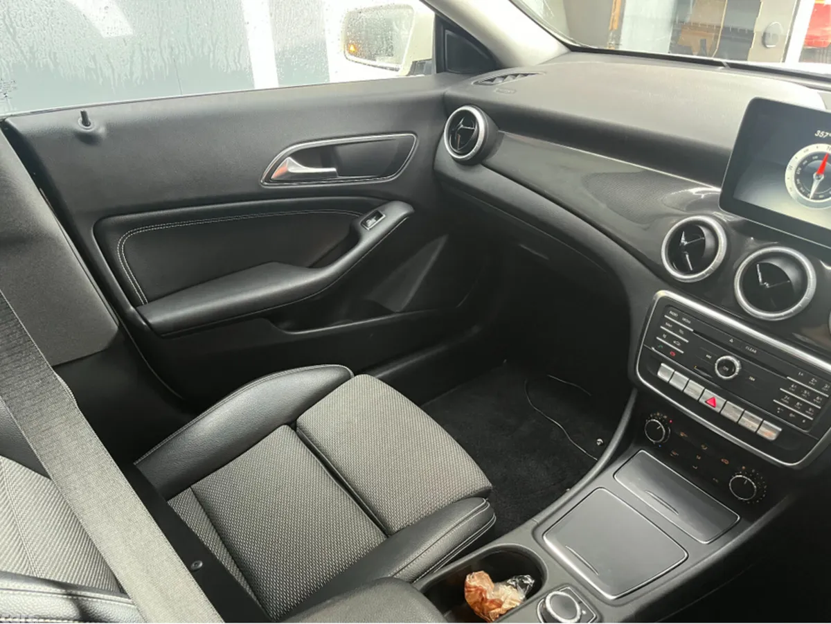 Mercedes-Benz CLA Saloon, Petrol, 2017, White