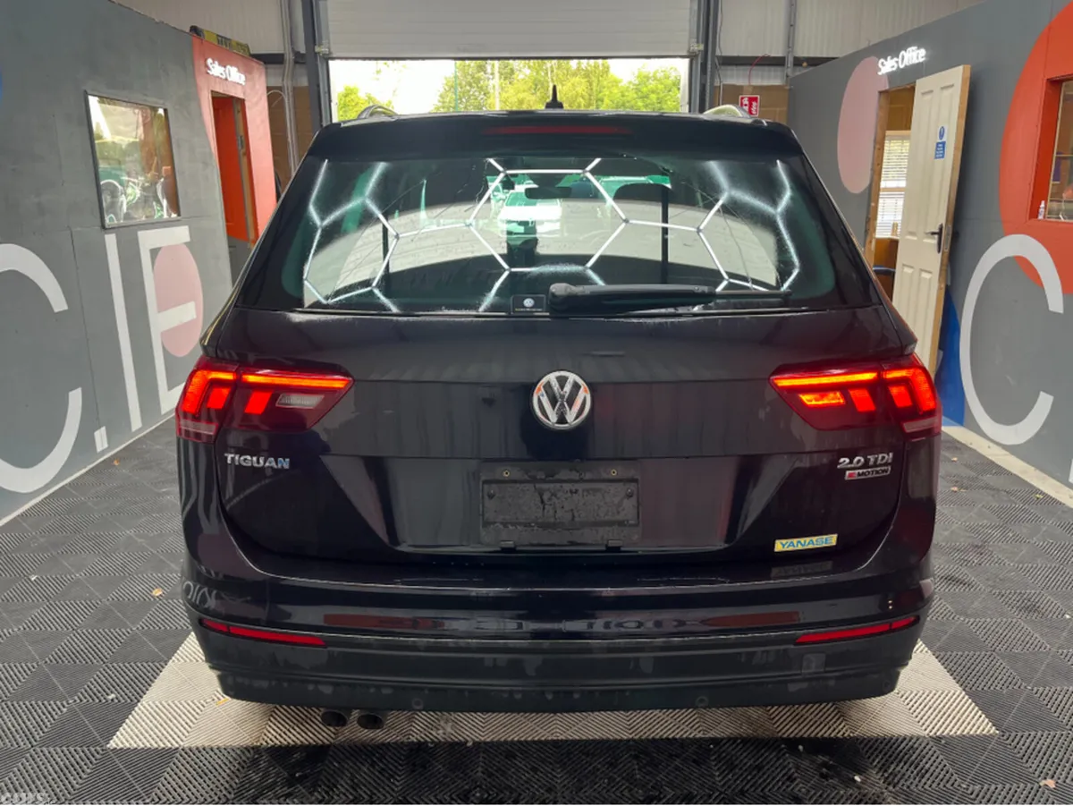 Volkswagen Tiguan SUV, Diesel, 2019, Black