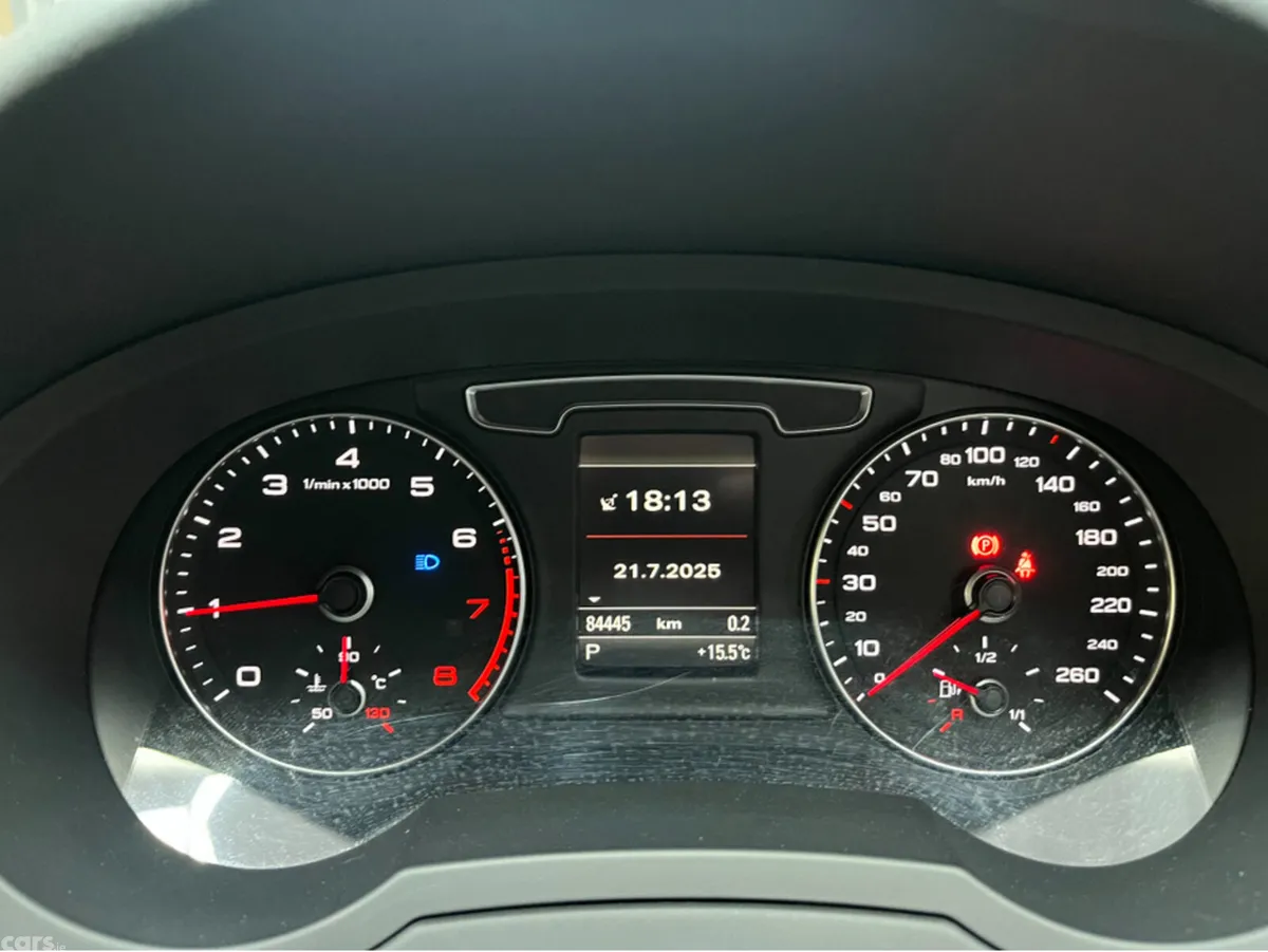 Audi Q3 SUV, Petrol, 2017, Red