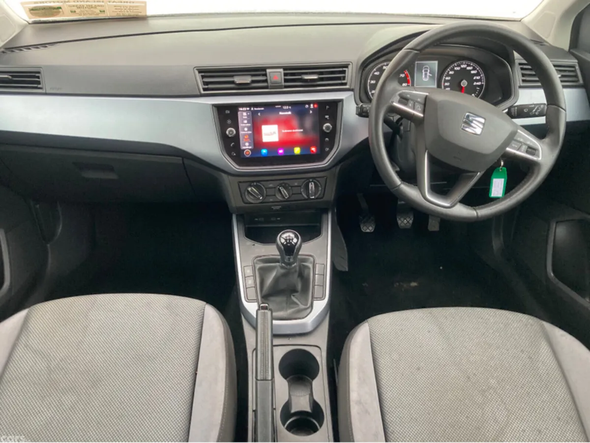 SEAT Arona Hatchback, Petrol, 2021, Grey