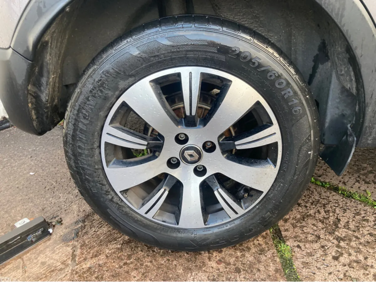 Renault Captur Hatchback, Petrol, 2019, Grey