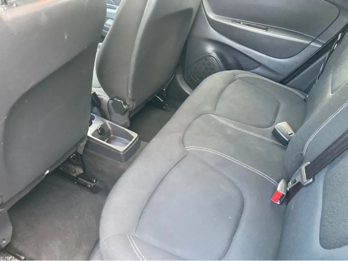Renault Captur Hatchback, Petrol, 2019, Grey