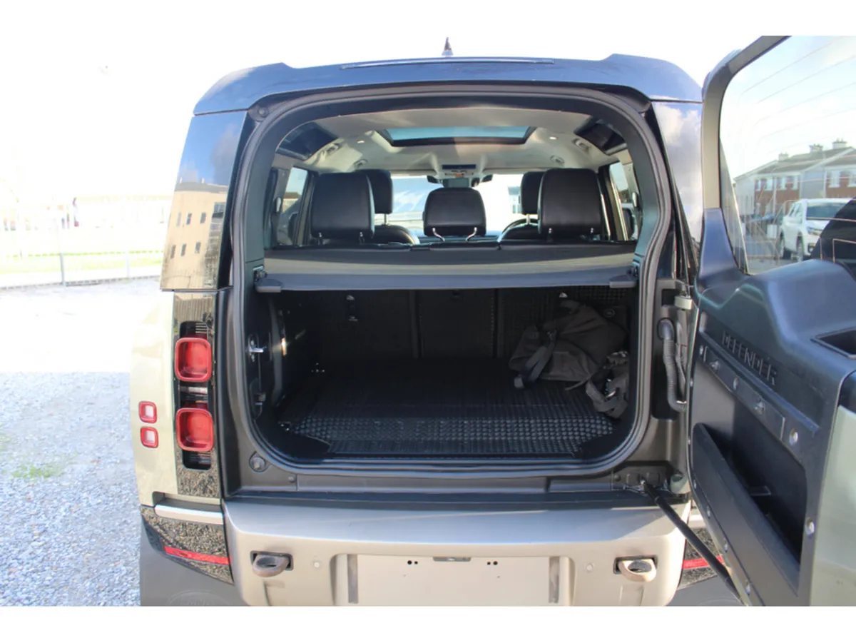 Land Rover Defender SUV, Petrol Hybrid, 2022, Green