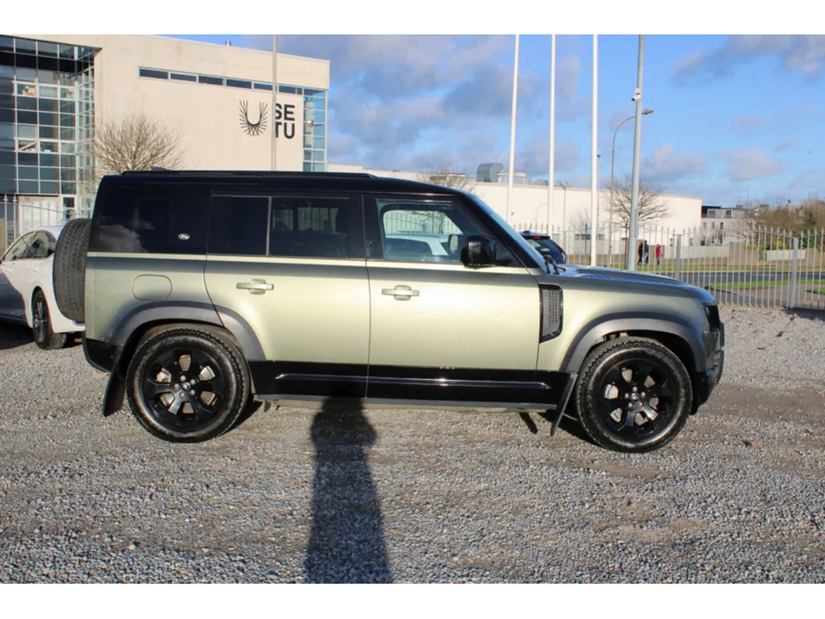 Land Rover Defender SUV, Petrol Hybrid, 2022, Green
