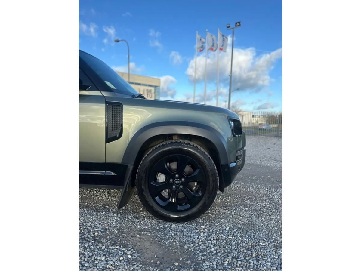 Land Rover Defender SUV, Petrol Hybrid, 2022, Green