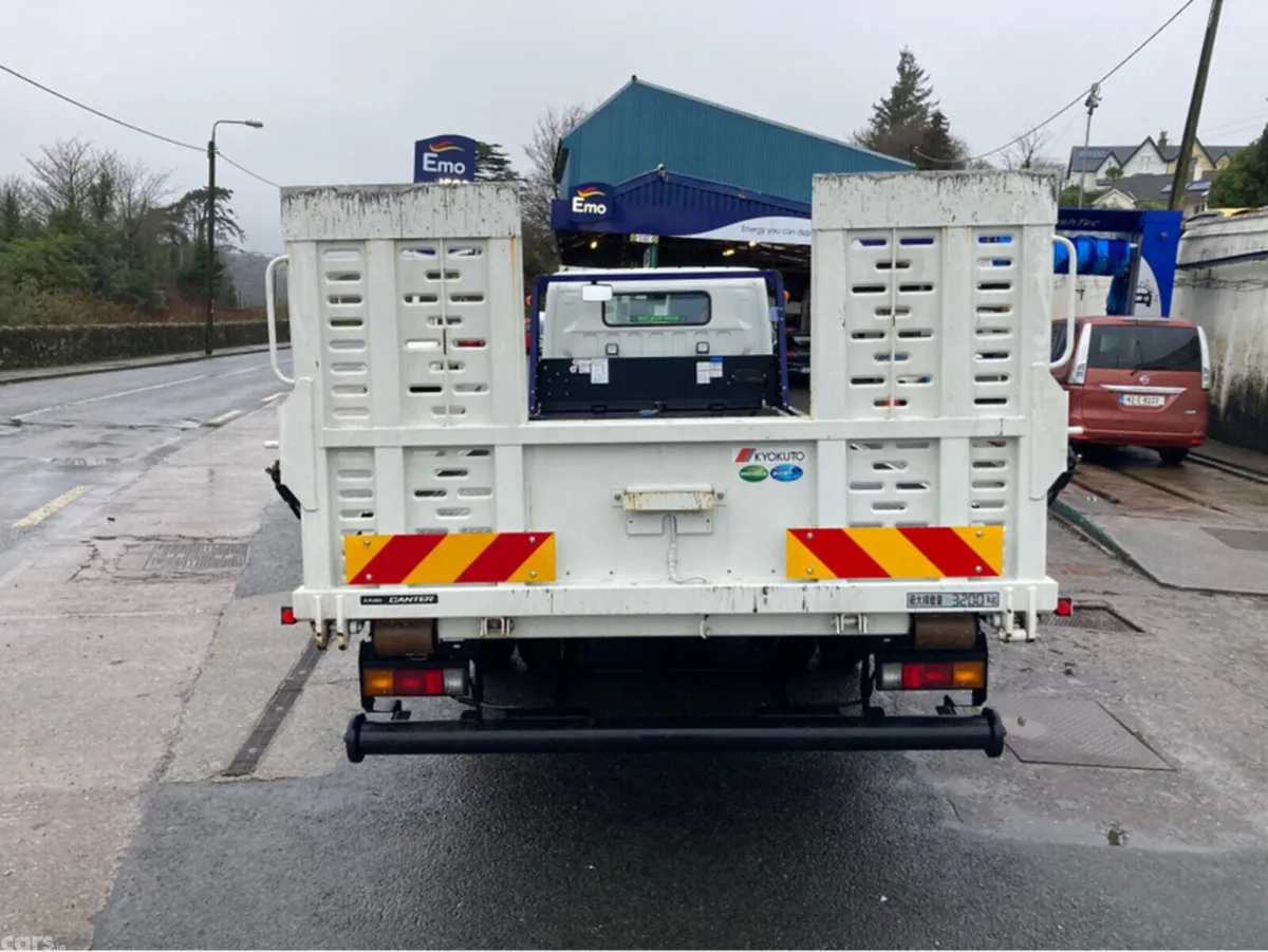 Mitsubishi Pajero MPV, Diesel, 2021, White