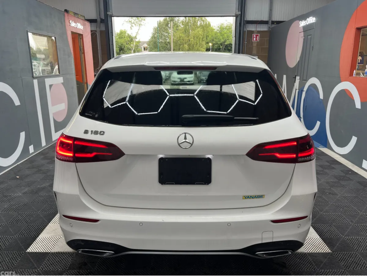 Mercedes-Benz B-Class MPV, Petrol, 2019, White
