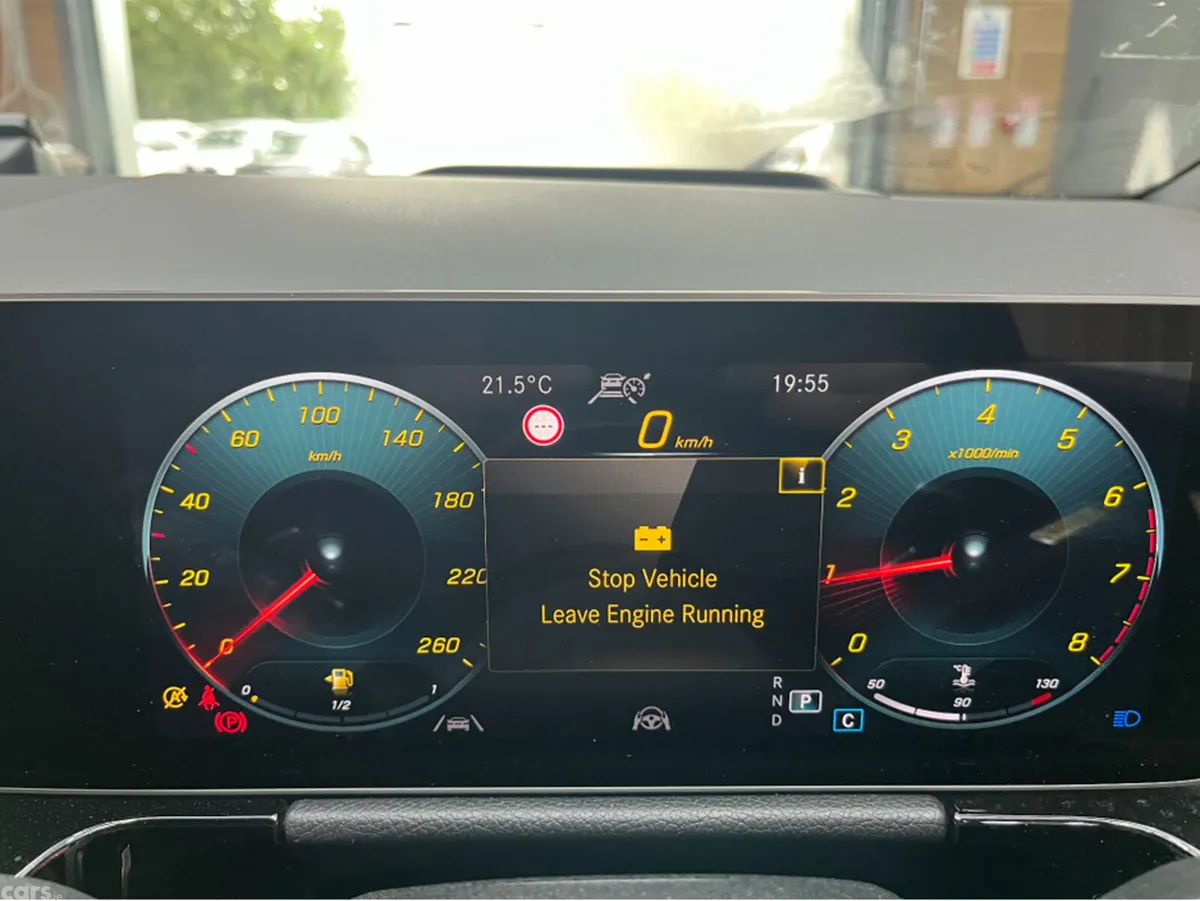 Mercedes-Benz B-Class MPV, Petrol, 2019, White