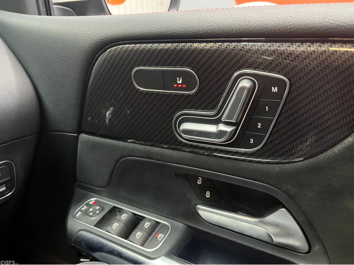 Mercedes-Benz B-Class MPV, Petrol, 2019, White