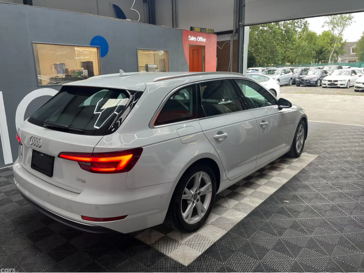Audi A4 Estate, Petrol, 2018, White