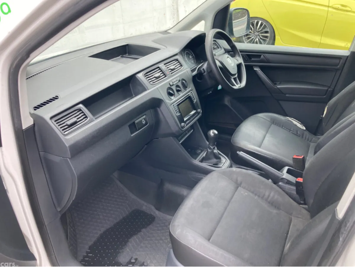 Volkswagen Caddy Hatchback, Diesel, 2019, White