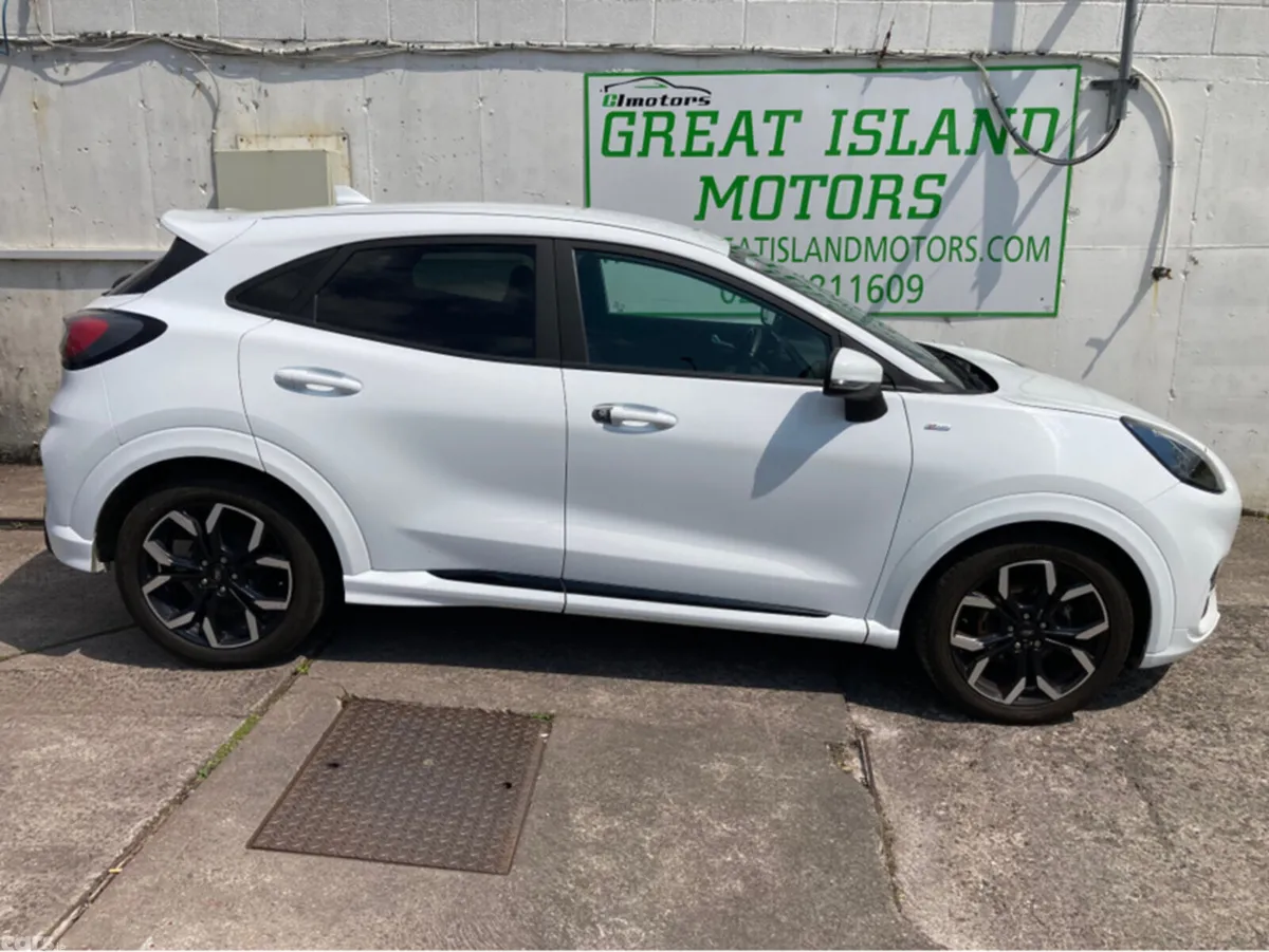 Ford Puma Hatchback, Petrol, 2021, White