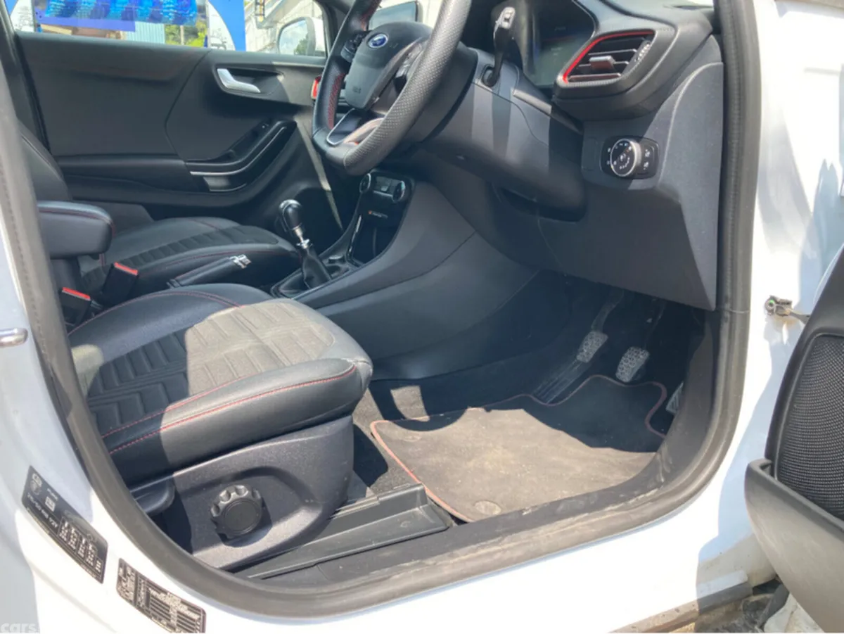 Ford Puma Hatchback, Petrol, 2021, White