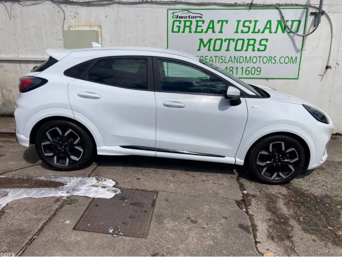 Ford Puma Hatchback, Petrol, 2021, White