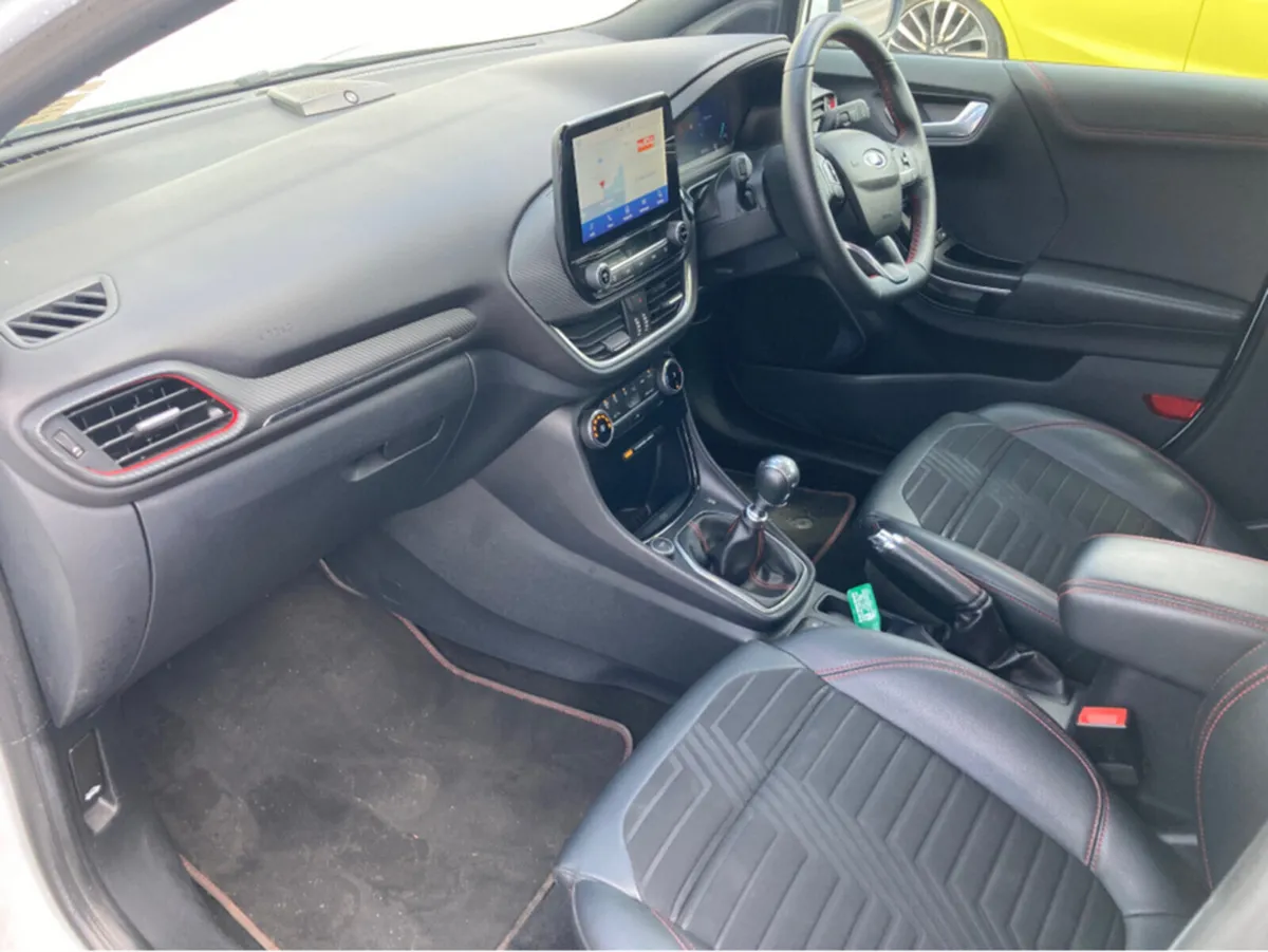 Ford Puma Hatchback, Petrol, 2021, White