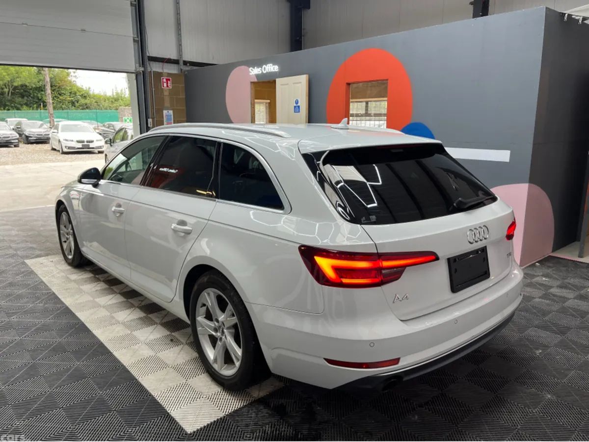 Audi A4 Estate, Petrol, 2018, White