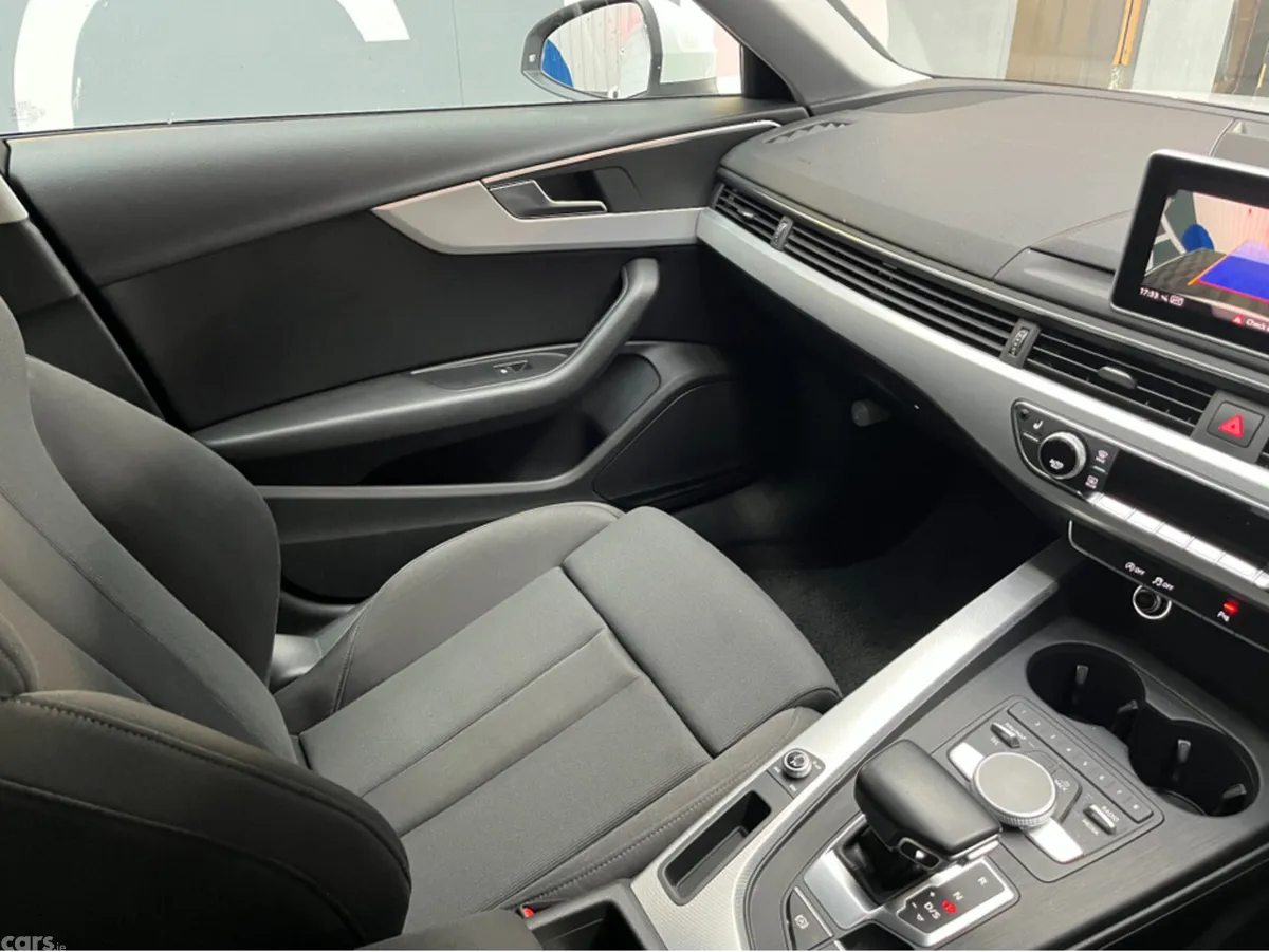 Audi A4 Estate, Petrol, 2018, White