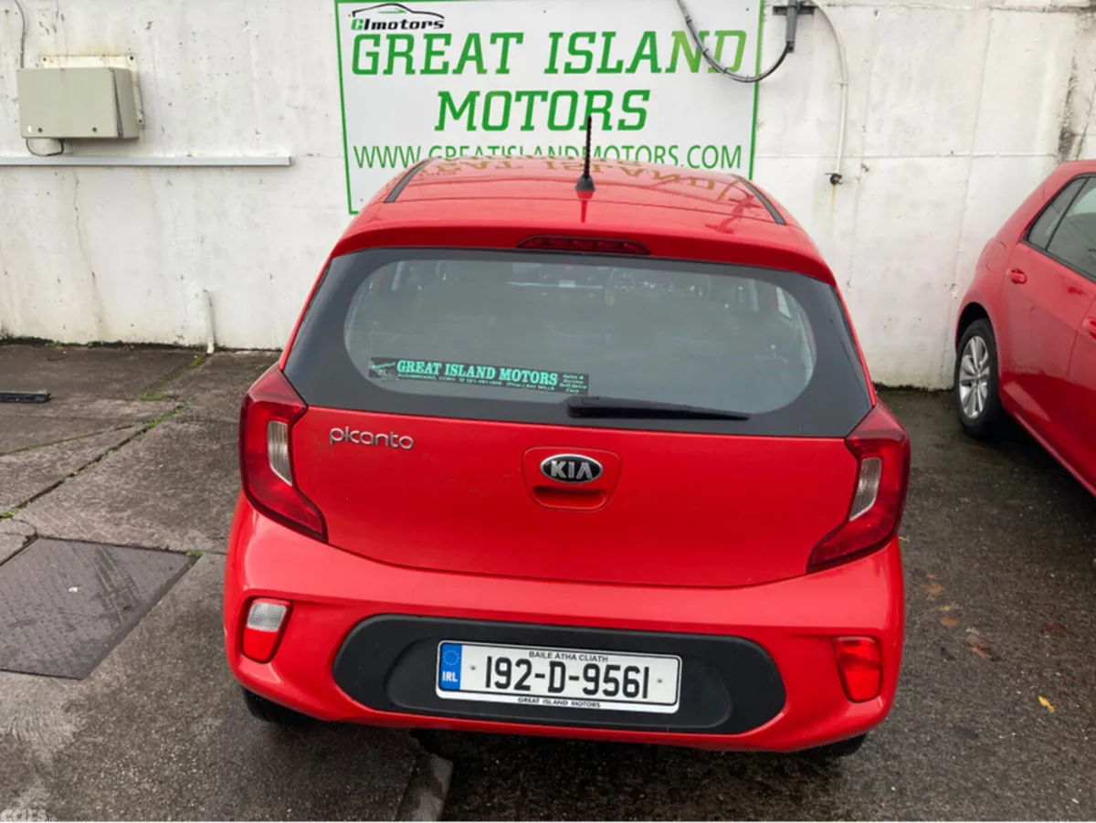 Kia Picanto Hatchback, Petrol, 2019, Red