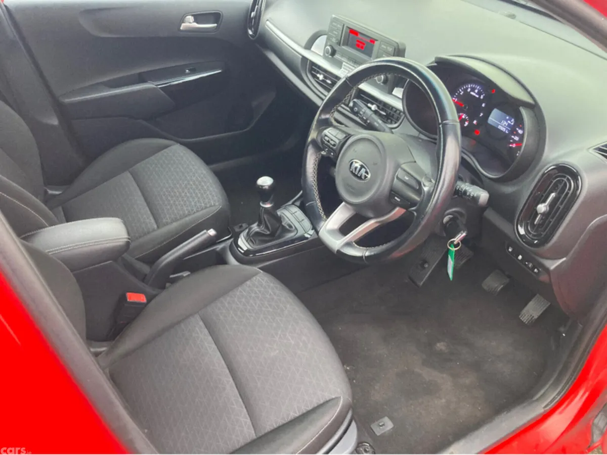Kia Picanto Hatchback, Petrol, 2019, Red