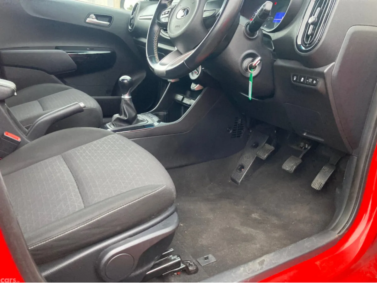Kia Picanto Hatchback, Petrol, 2019, Red