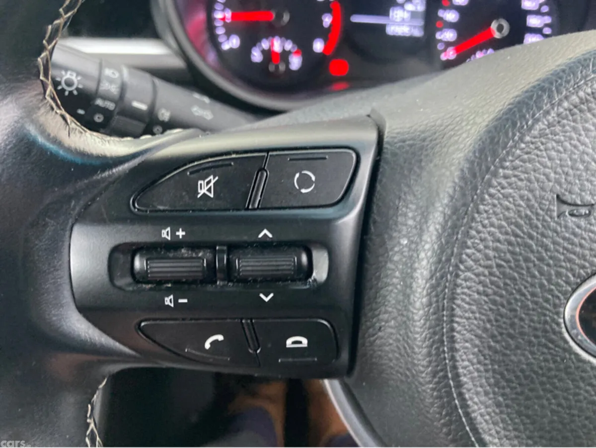 Kia Picanto Hatchback, Petrol, 2019, Red