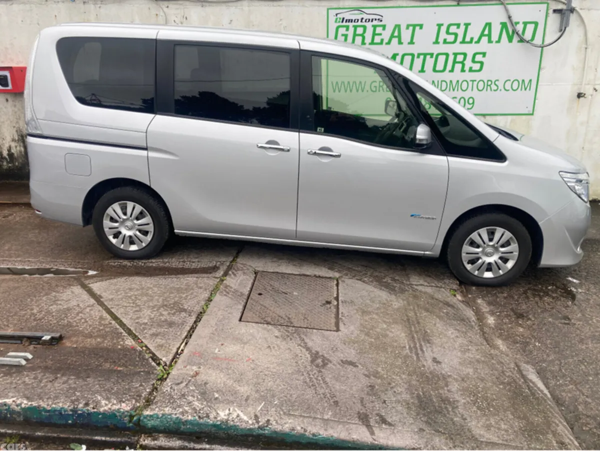 Nissan Serena MPV, Petrol Hybrid, 2016, Silver