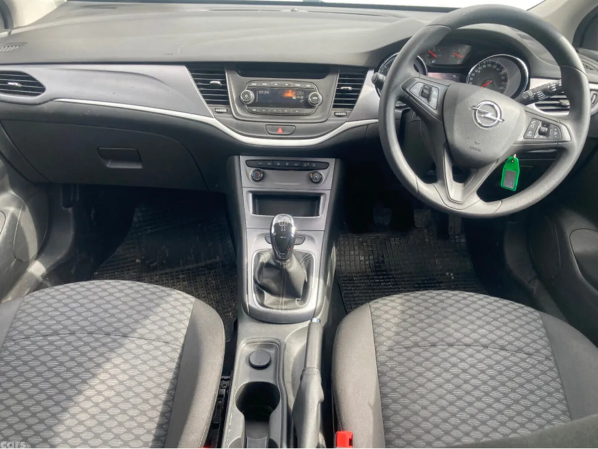 Opel Astra Hatchback, Petrol, 2019, Grey