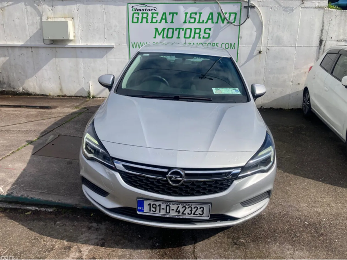 Opel Astra Hatchback, Petrol, 2019, Grey