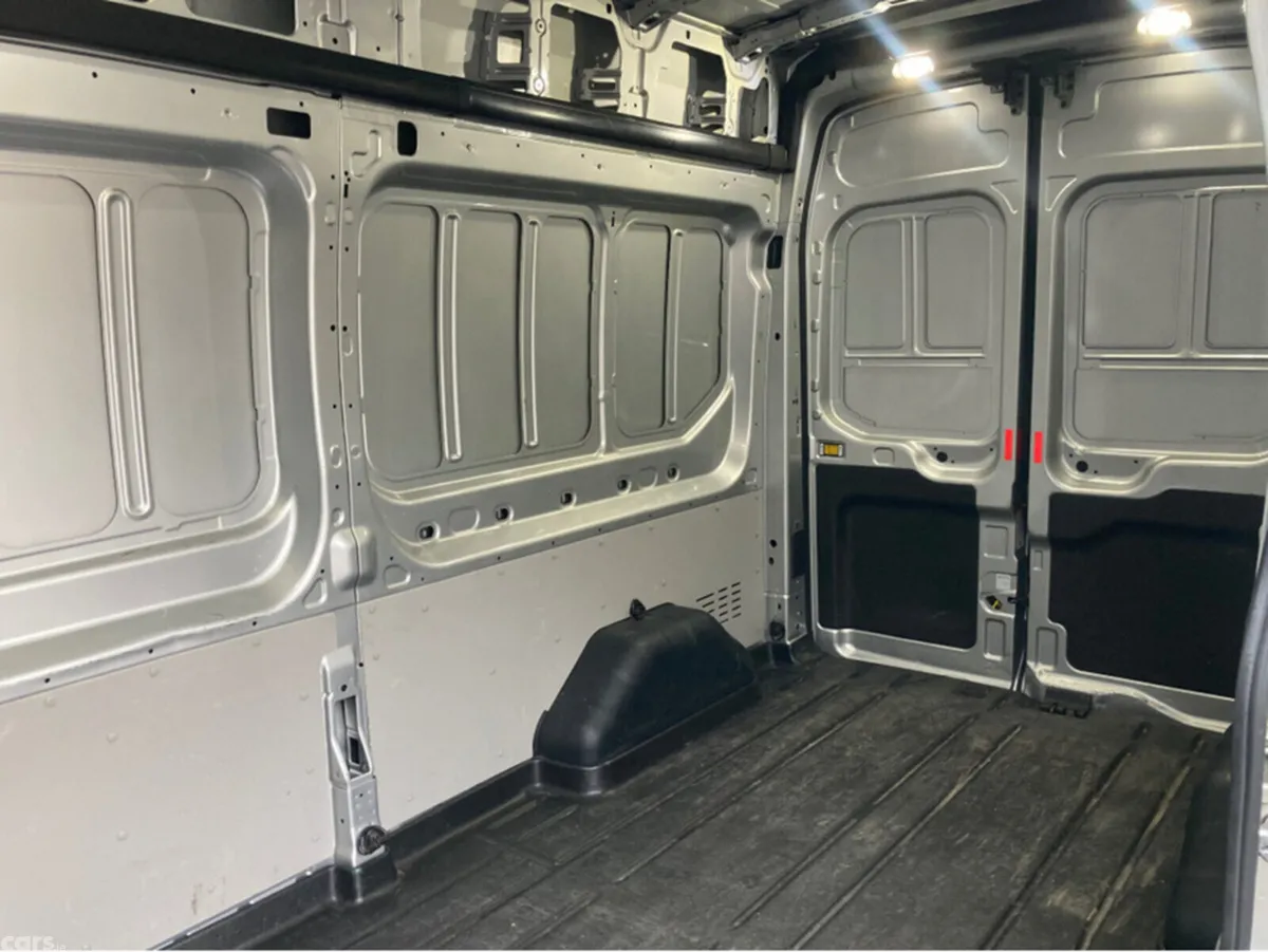 Ford Tourneo Hatchback, Diesel, 2020, Silver