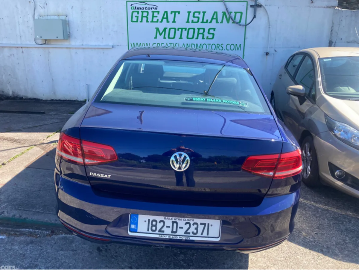 Volkswagen Passat Saloon, Diesel, 2018, Blue