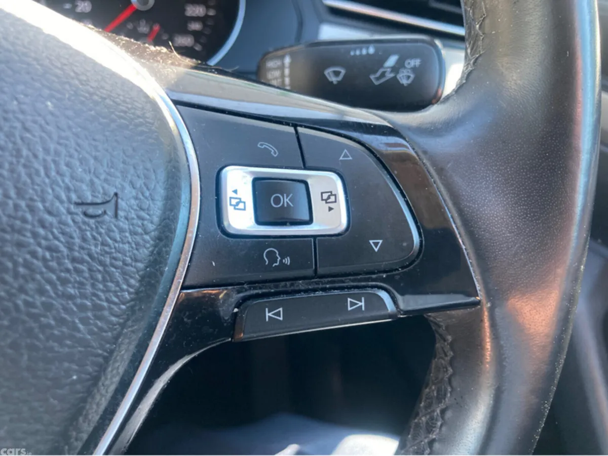 Volkswagen Passat Saloon, Diesel, 2018, Blue