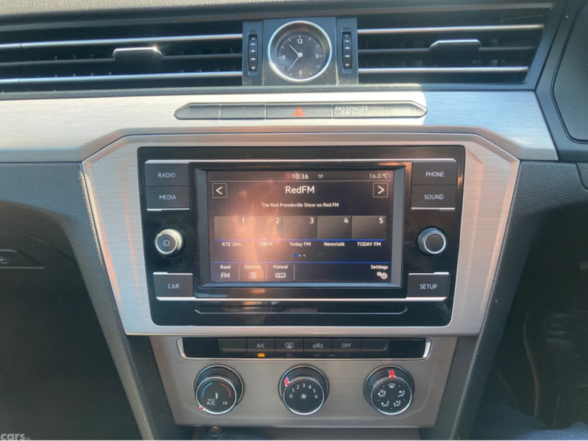 Volkswagen Passat Saloon, Diesel, 2018, Blue