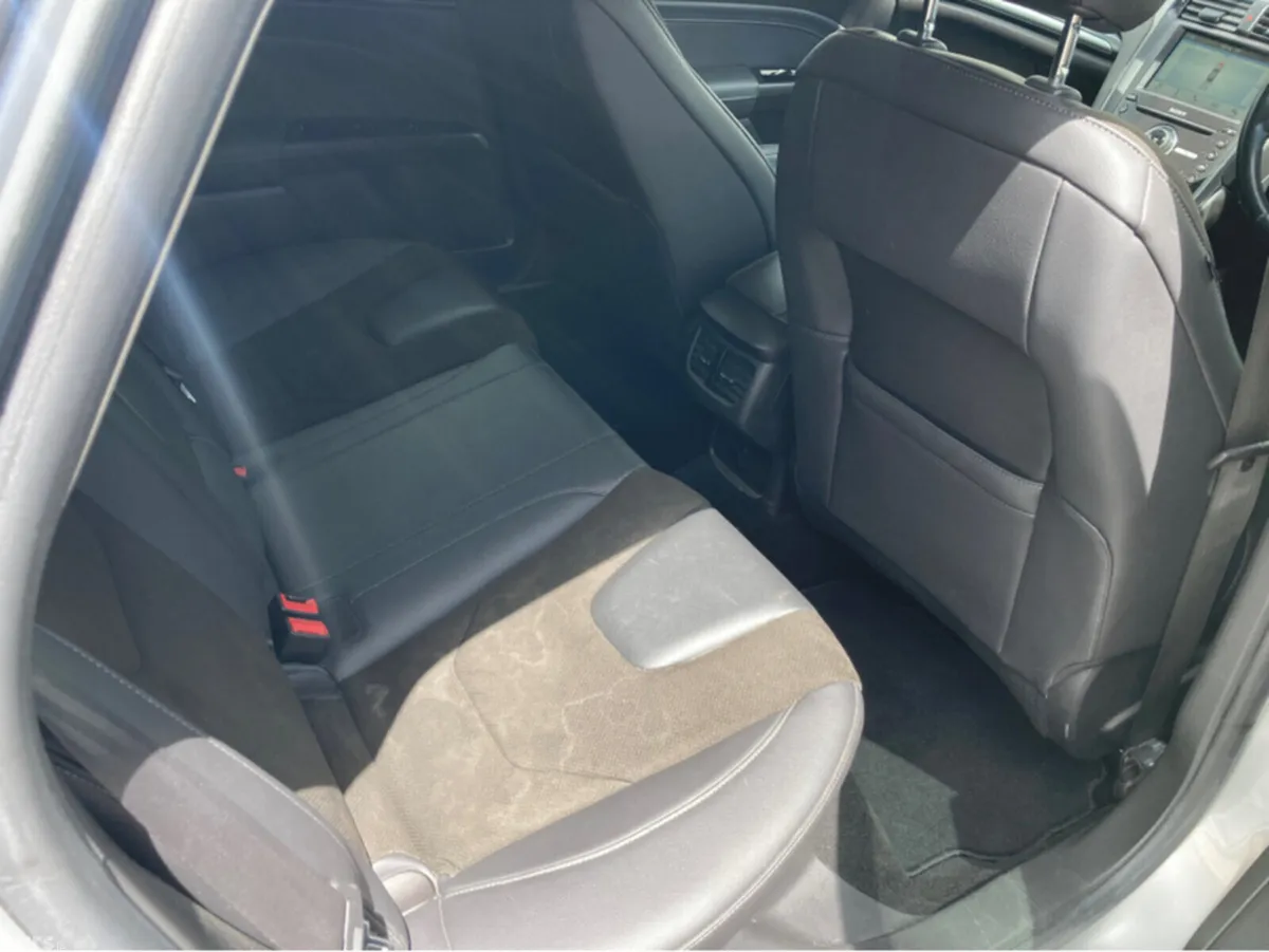 Ford Mondeo Hatchback, Diesel, 2020, Grey