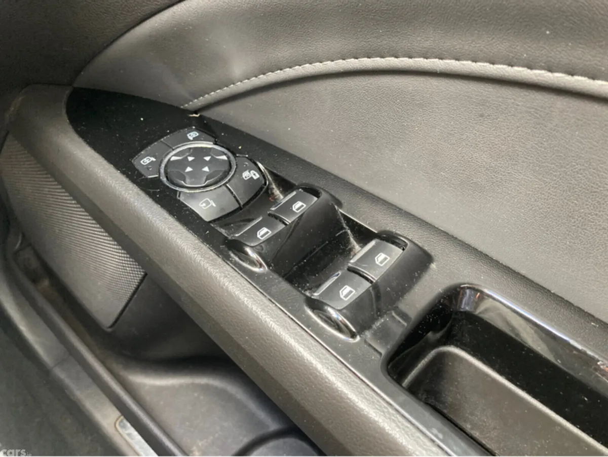 Ford Mondeo Hatchback, Diesel, 2020, Grey