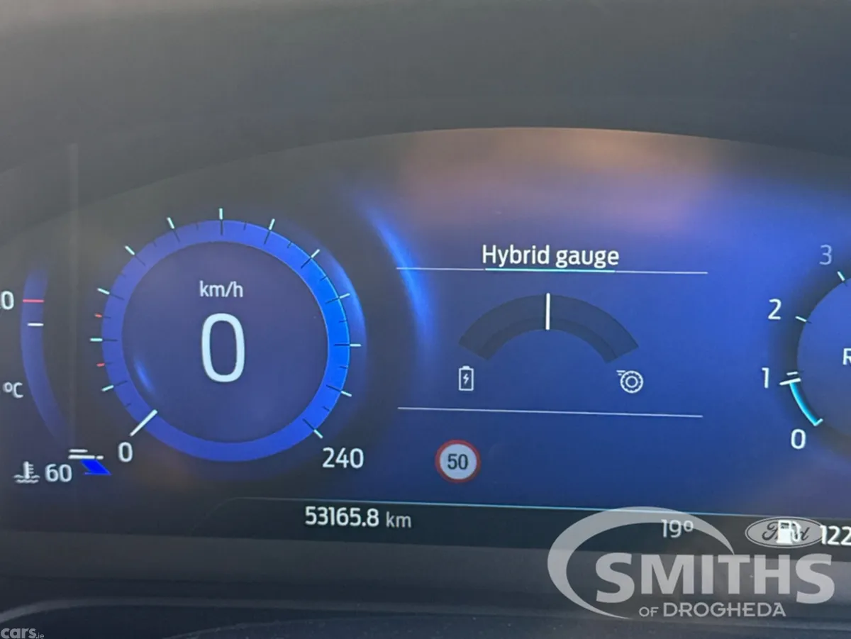Ford Puma MPV, Petrol Hybrid, 2022, Red