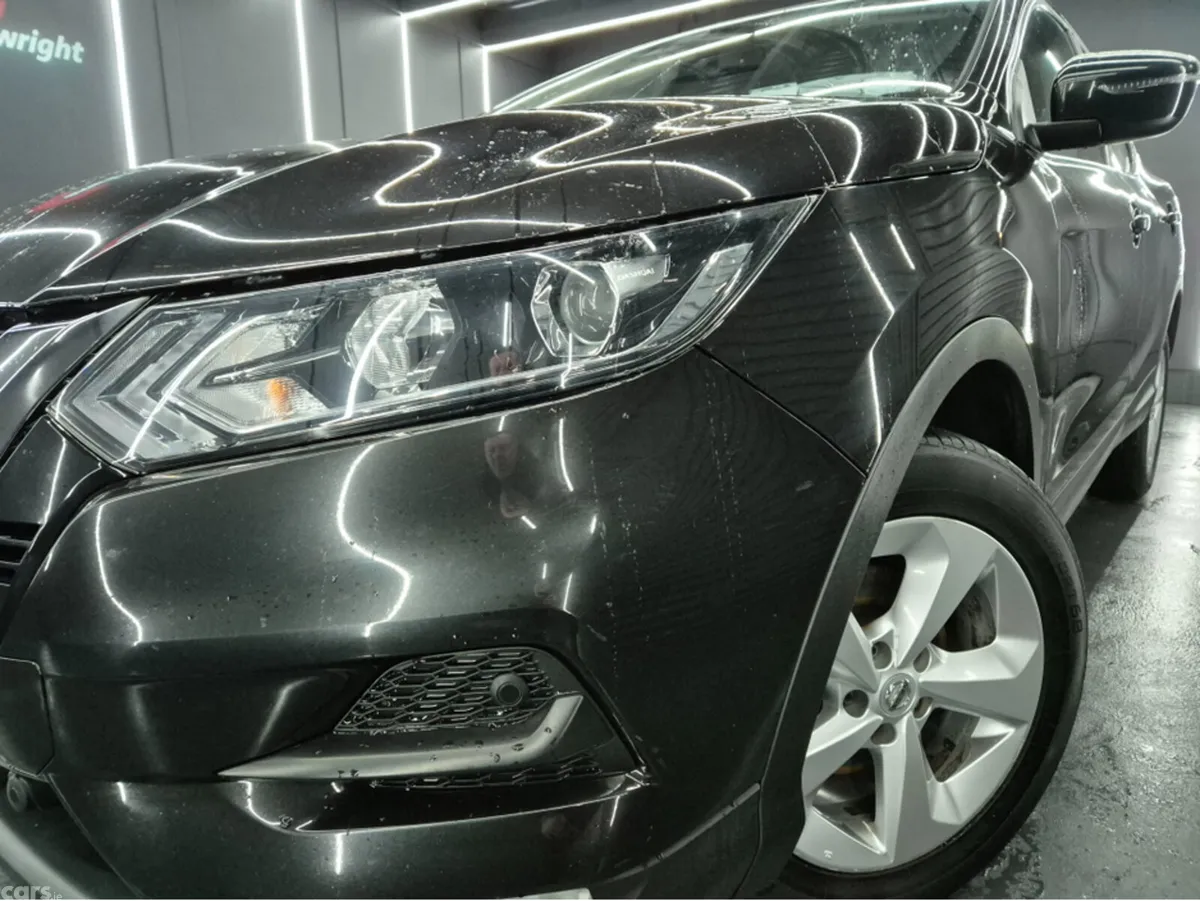 Nissan Qashqai MPV, Diesel, 2019, Black
