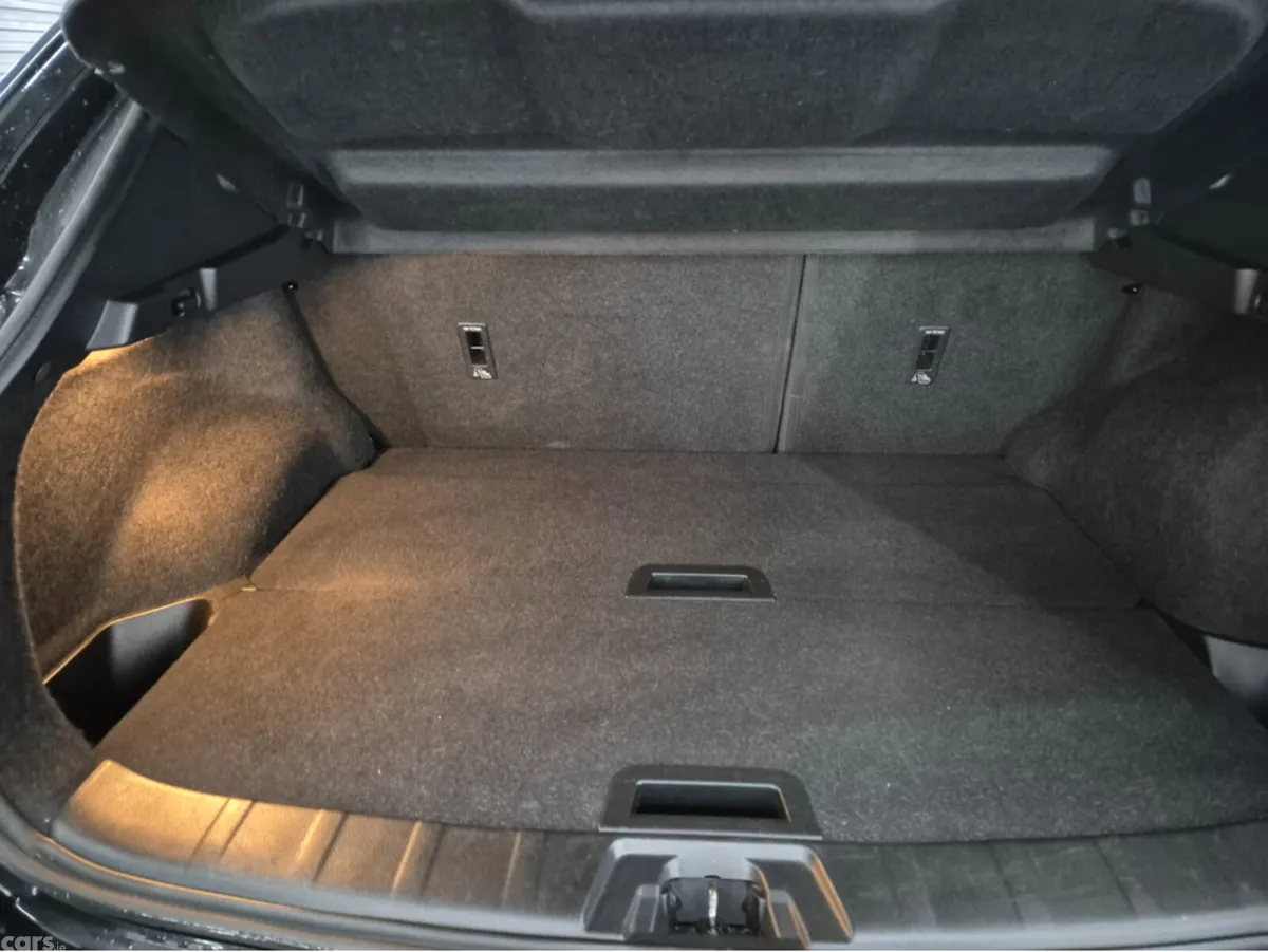 Nissan Qashqai MPV, Diesel, 2019, Black