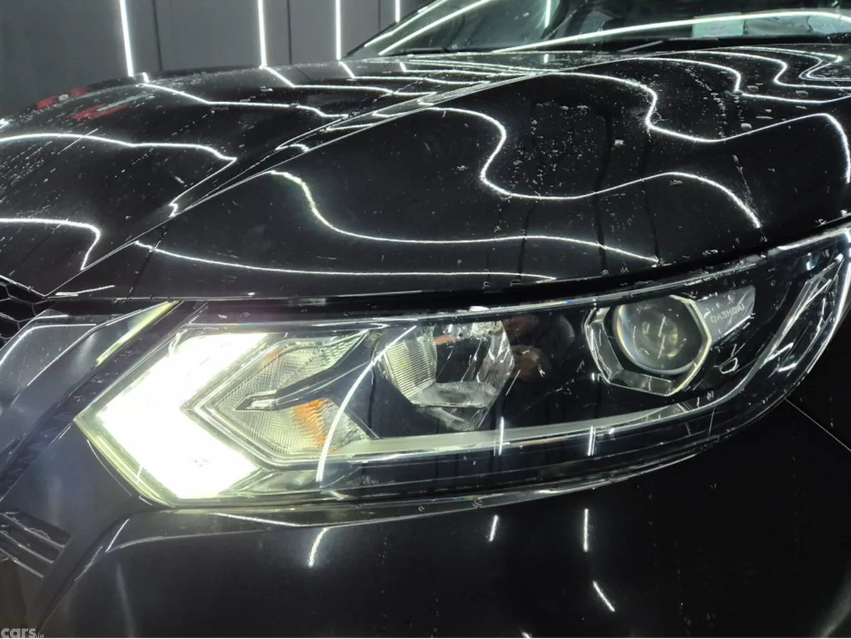 Nissan Qashqai MPV, Diesel, 2019, Black