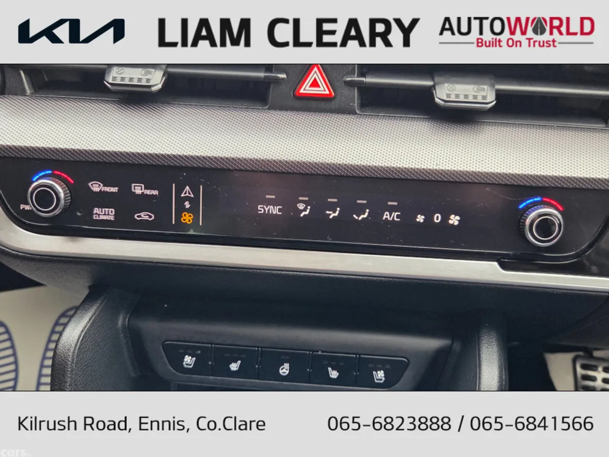 Kia Sportage MPV, Diesel Hybrid, 2024, Red