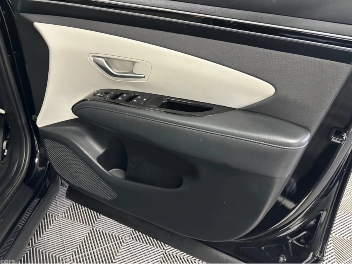Hyundai Tucson MPV, Diesel, 2023, Black