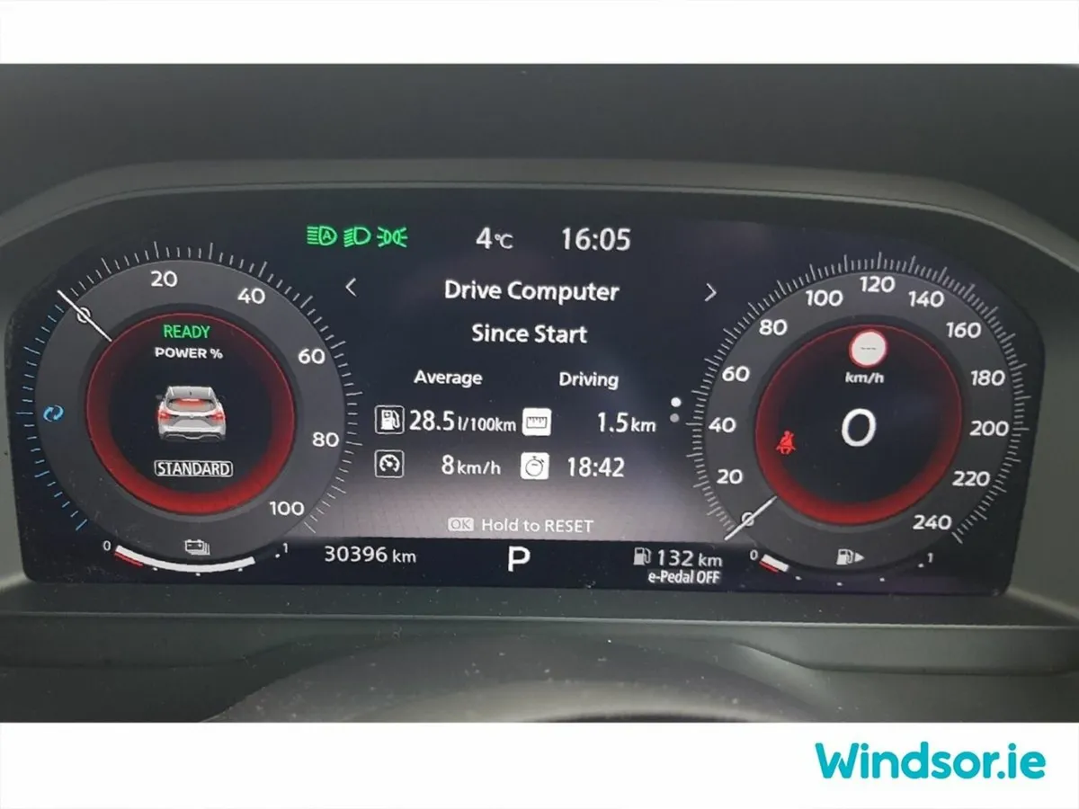 Nissan Qashqai MPV, Petrol Hybrid, 2024, Grey