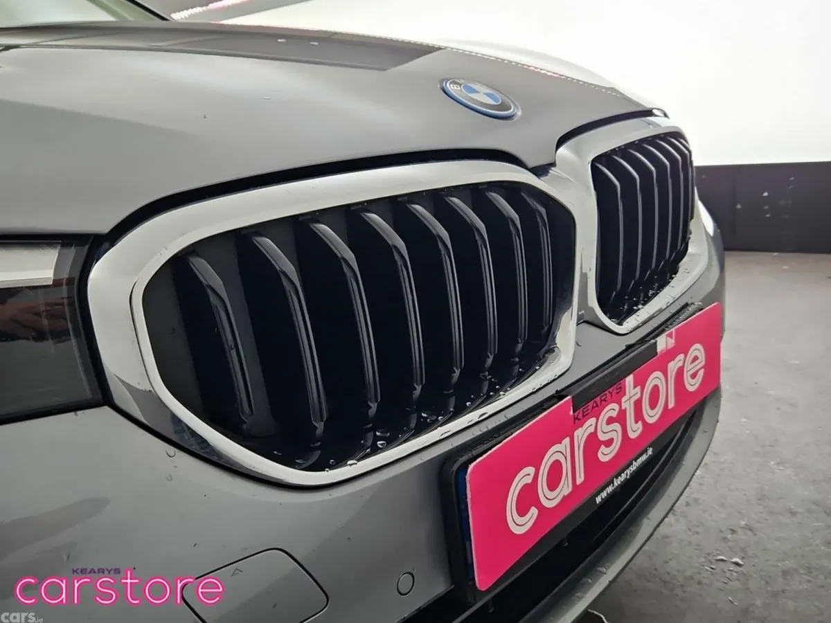 BMW 5-Series Saloon, Petrol Plug-in Hybrid, 2023, Grey