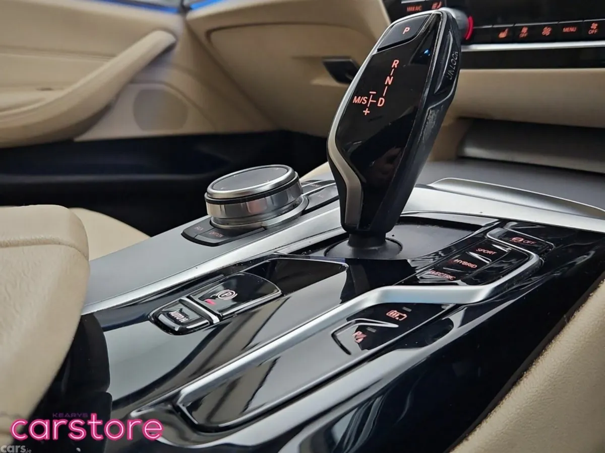 BMW 5-Series Saloon, Petrol Plug-in Hybrid, 2023, Grey