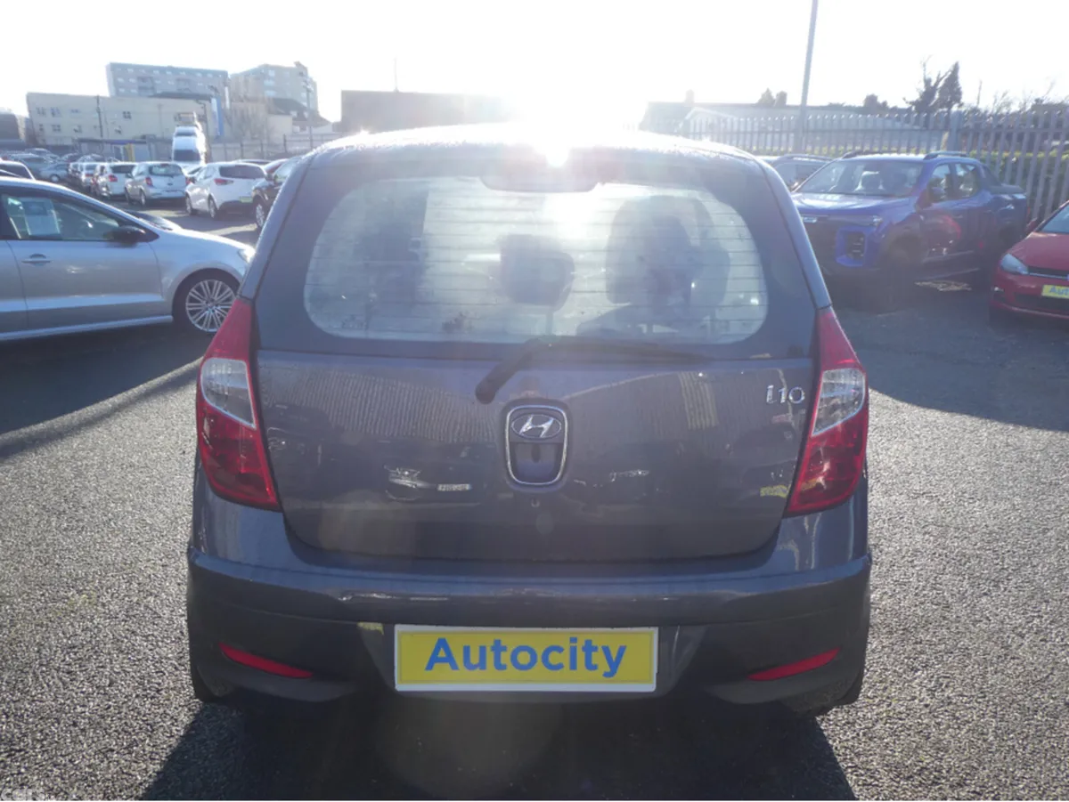 Hyundai i10 Hatchback, Petrol, 2014, Grey