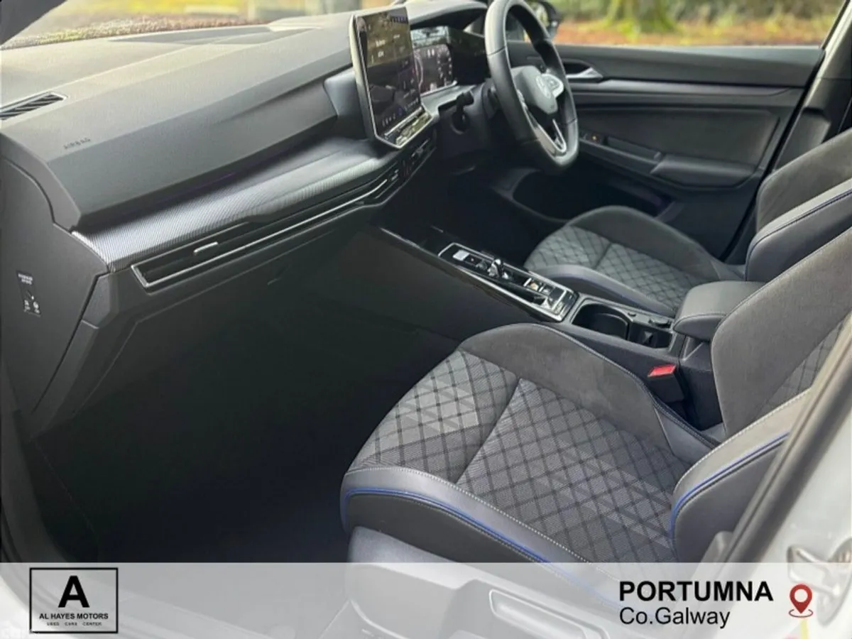 Volkswagen Golf Hatchback, Diesel, 2025, White