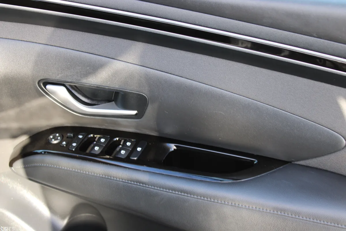 Hyundai Tucson SUV, Petrol Hybrid, 2024, Grey
