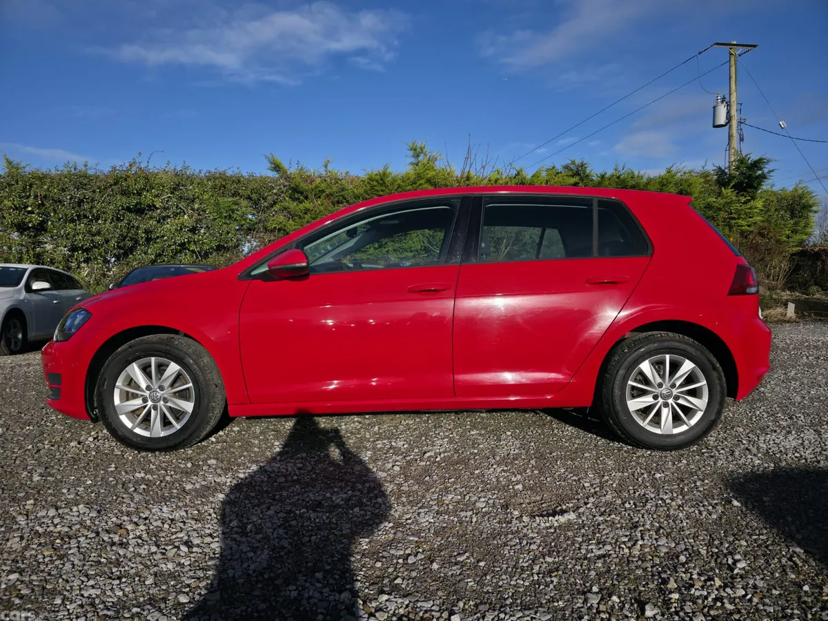 Volkswagen Golf Hatchback, Petrol, 2016, Red