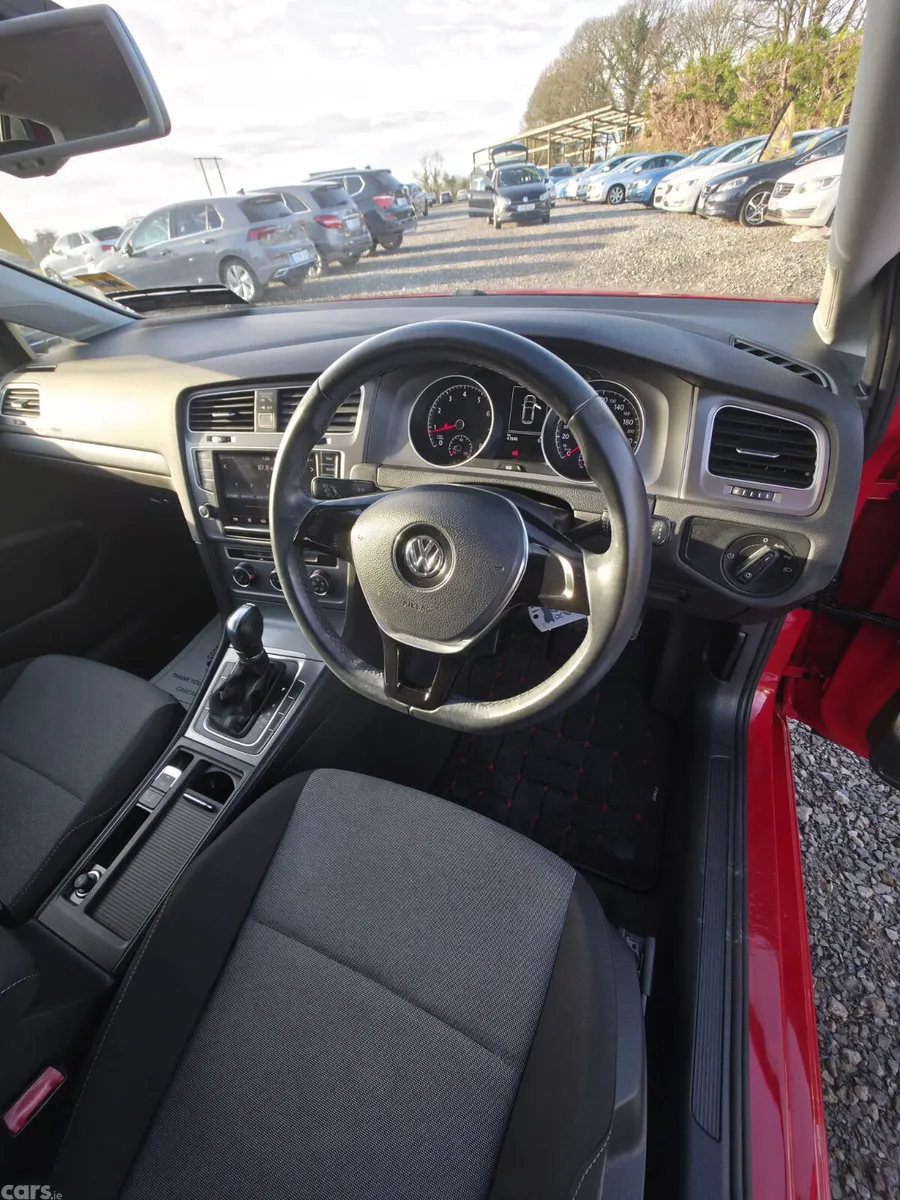 Volkswagen Golf Hatchback, Petrol, 2016, Red
