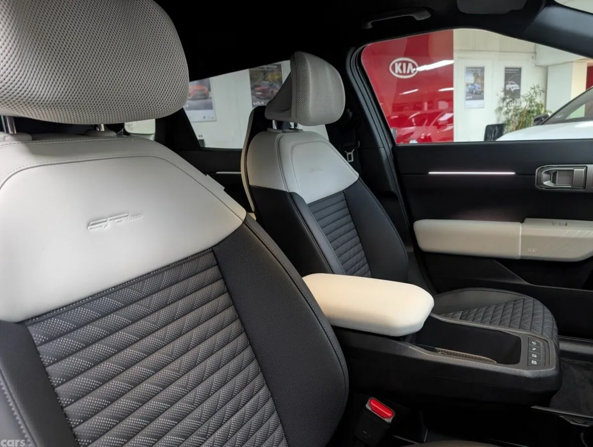 Kia EV4 Saloon, Electric, 2027, Grey