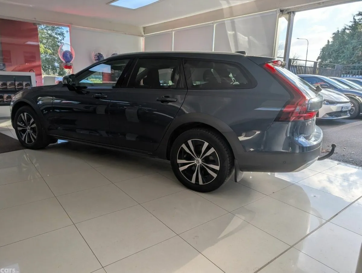 Volvo V90 Estate, Diesel, 2022, Blue